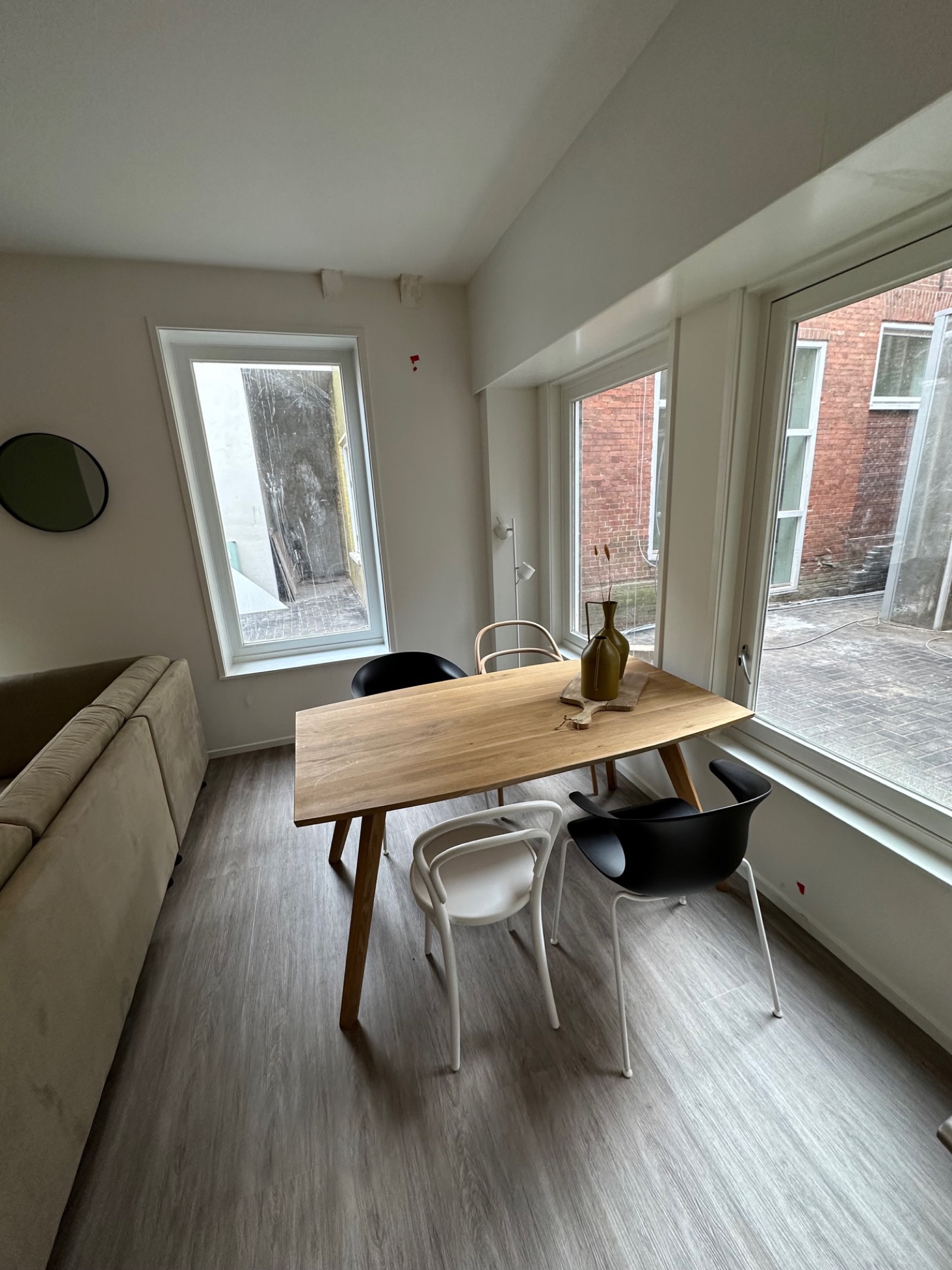 Gemeubileerd interieur van Nieuwe Boteringestraat 23-B in Groningen 26